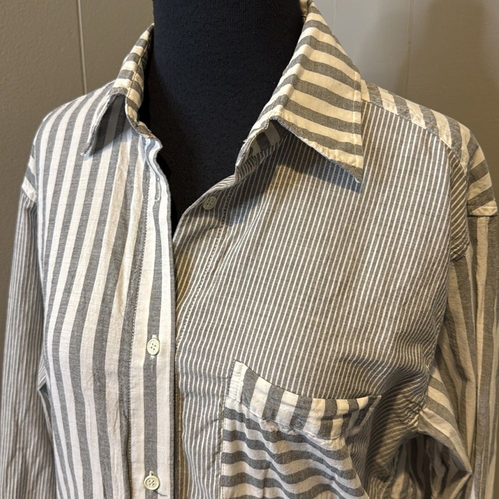 Solid & Striped Women’s Extra Small Cover Up Casu… - image 2